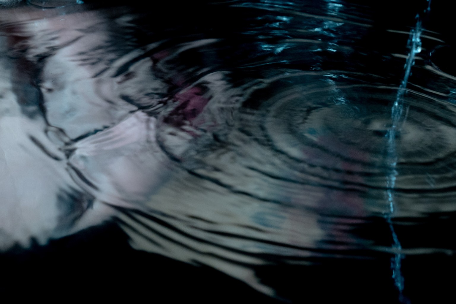 Lyre — increspature nell’acqua